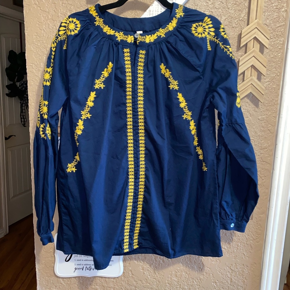 Ethnic by Outfitters Navy Top Yellow Embroidery Size Small EUC